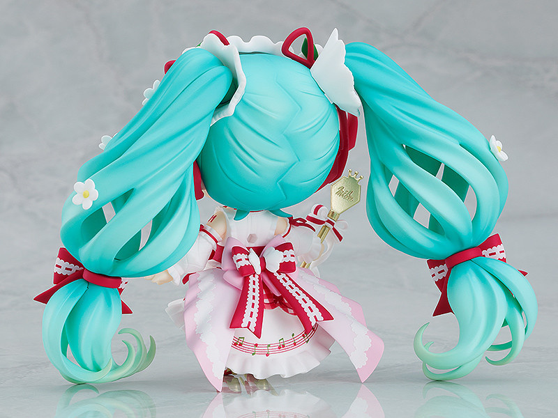 初音15周年紀念「草莓」風格手辦登場插圖5